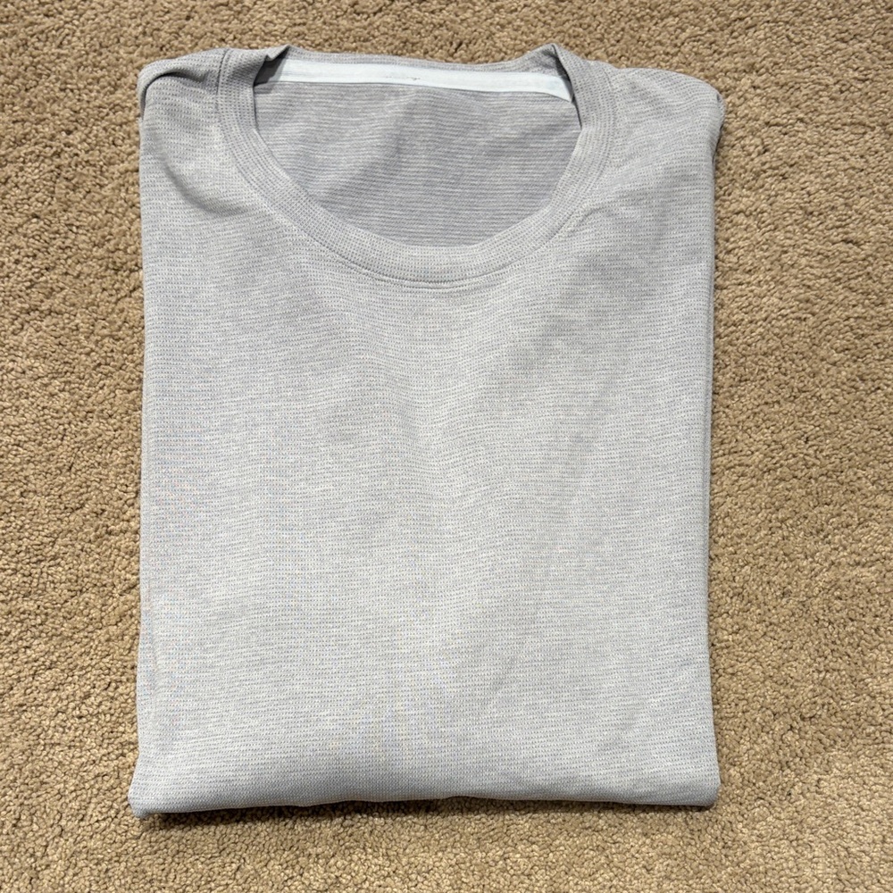 Lululemon Gray Crew Neck Long Sleeve Tee Mens Large